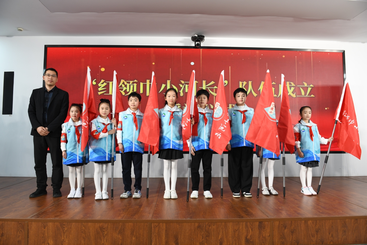 de59ccf372094ab7c6726a18f1c3a275.jpg